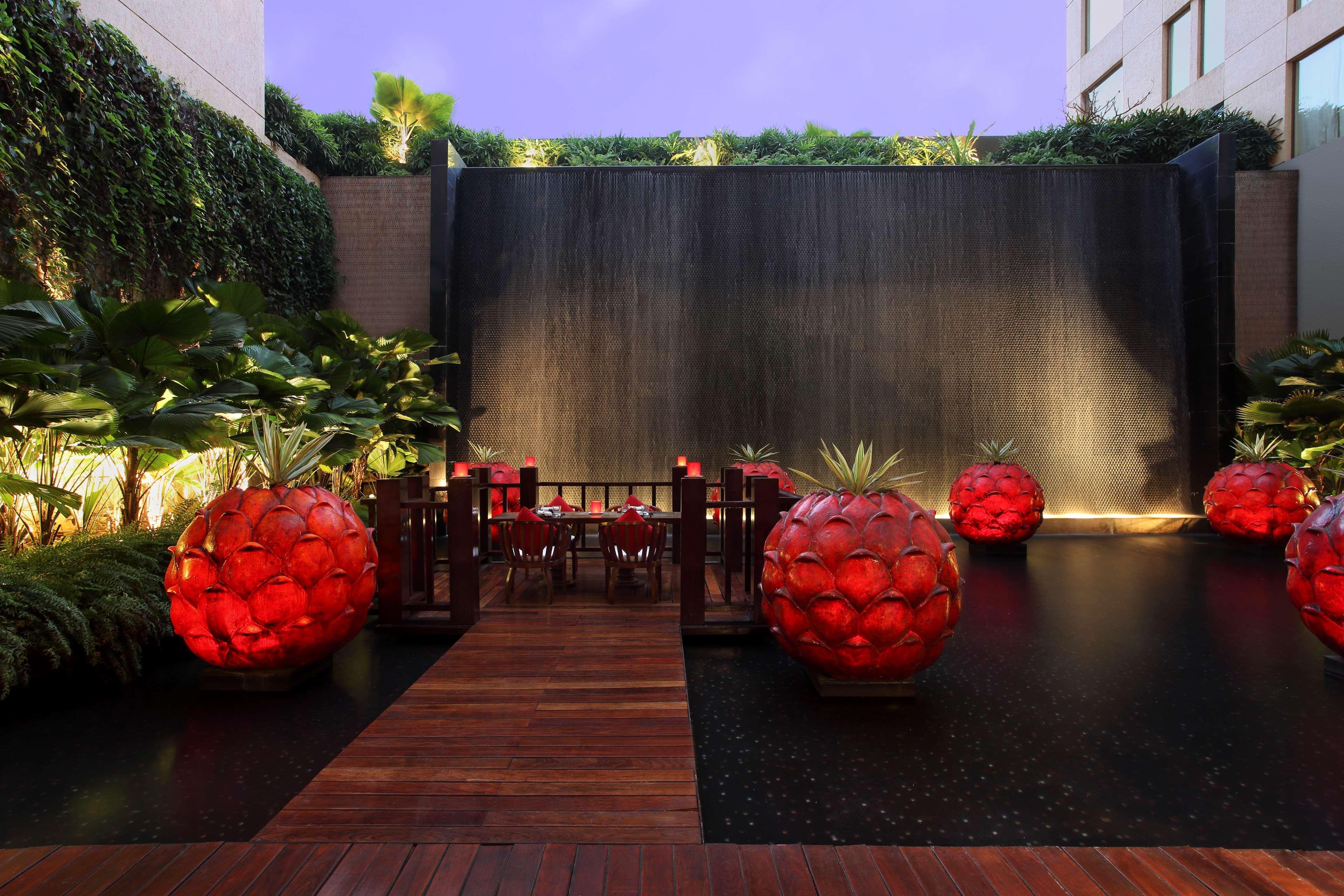 하얏트 푸네 호텔 외부 사진 The outdoor dining area at the restaurant