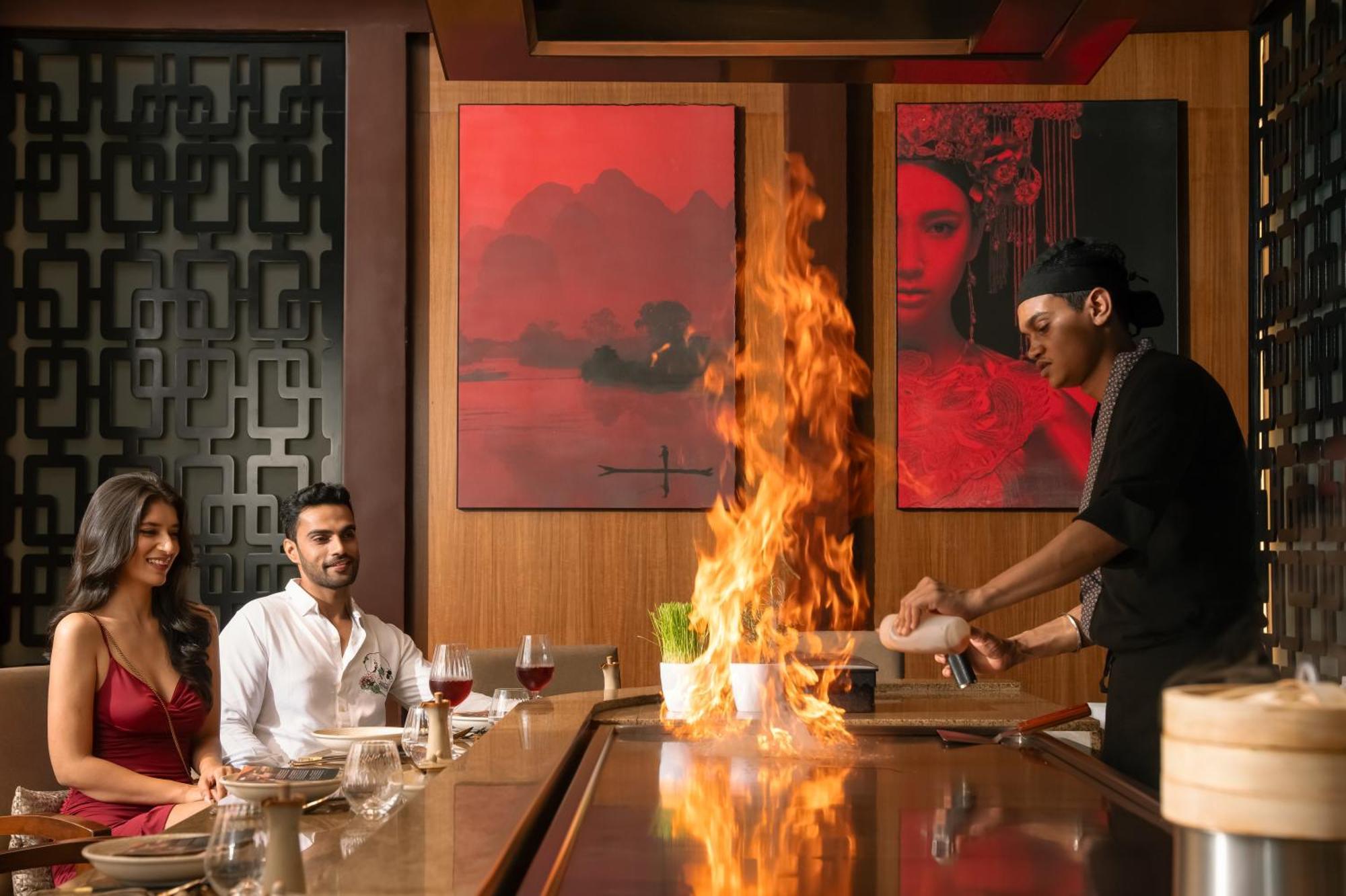 하얏트 푸네 호텔 외부 사진 A Teppanyaki restaurant in India
